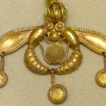 Private Guided Tour in Heraklion City and Knossos Palace - The Heraklion Archaeological Museum’s Treasure Trove