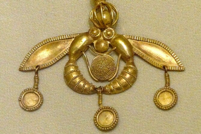 Private Guided Tour in Heraklion City and Knossos Palace - The Heraklion Archaeological Museum’s Treasure Trove