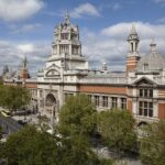 Private Guided Tour of The Victoria and Albert Museum - 3 Hour - Navigating the Vastness of the V&A Museum