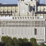 Private guided tour Royal Palace & Royal Collections Gallery - The Royal Palace: An Opulent Seat of Power