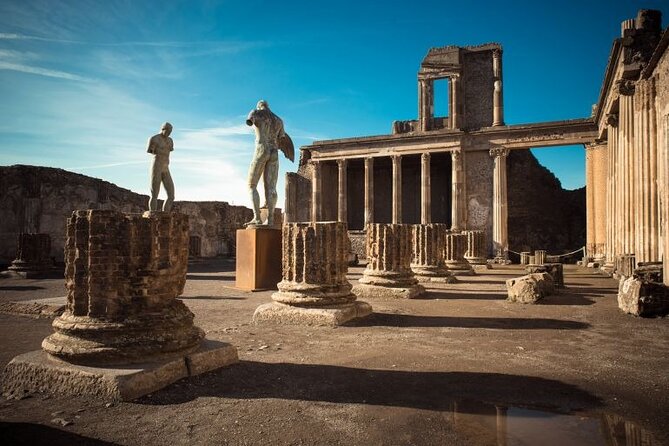 Private Guided Tour to Pompeii and Positano from Rome - Exploring Pompeii with Expert Guidance