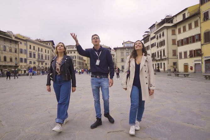 Private Guided Visit Florence's Santa Croce Basilica and Ancient Leather School - Exploring the Cloisters and the Pazzi Chapel
