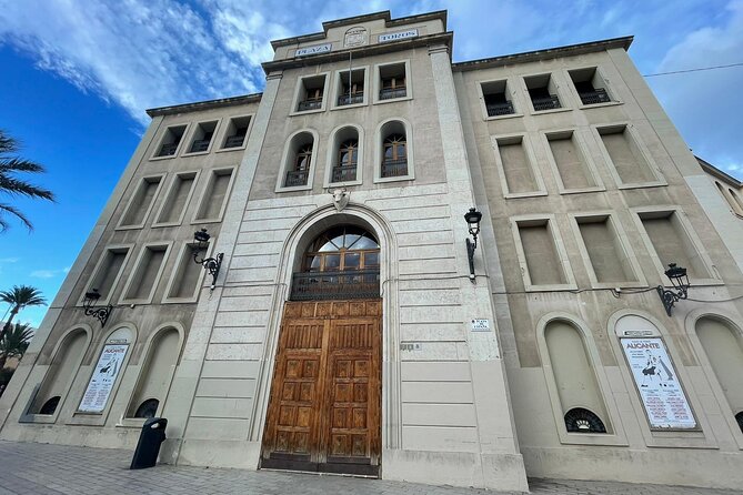 Private Guided Visit to the Alicante Bullring and Museum - Meeting Point and Accessibility in Alicante