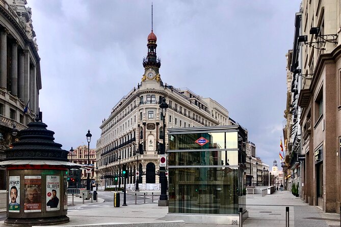 Private Half-Day Guided Tour of Madrid: 2H by private vehicle & 2H walking - Combining Luxury Vehicle Touring with a Historic Walk