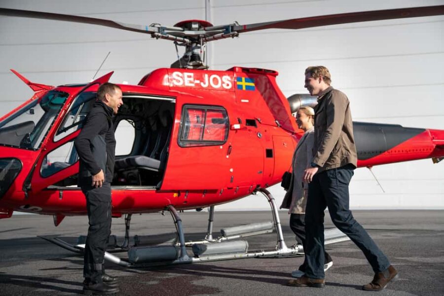 Private helicopter tour over Stockholms archipelago - How the Helicopter Tour Starts at Bromma Airport