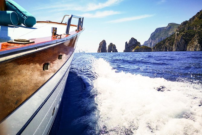 Private Island of Capri Boat Tour for Couples - Exploring Capri’s Famous Sea Caves and Rock Formations