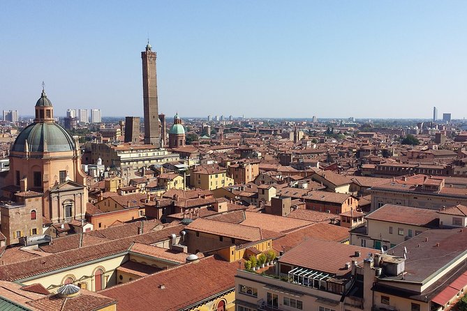 Private Local Tour Guide Bologna: Kickstart your Trip, 100% Personalized - Highlights of Bologna’s Top Landmarks and Hidden Corners