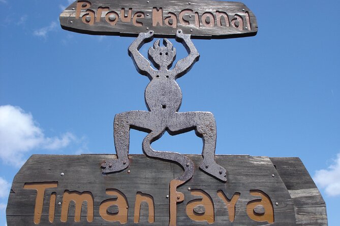Private Luxury 4 hours Tour to the National Park of Timanfaya - Scenic Drive and Commentary from the Private Guide
