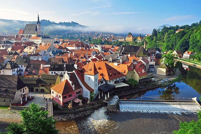 Private Luxury Transfer to Cesky Krumlov from Prague - Convenient Pickup and Meeting Point in Prague
