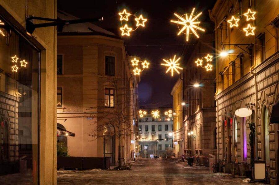 Private Nightlife Walking Tour in Gothenburg - Exploring Kungsportsavenyen’s Bustling Atmosphere
