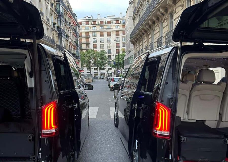 Private Paris City Tour with Louvre Museum Visit - How the Tour Combines Art and City Landmarks in One Day