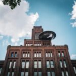 Private & Personalized tour: We show you "Our Utrecht" - Exploring Stationsplein and Oudegracht