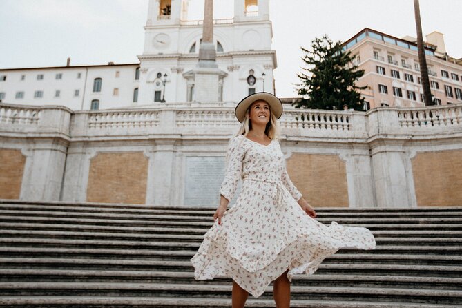Private Photoshoot in Rome - Starting Point: Meeting at the Colosseum or Trevi Fountain