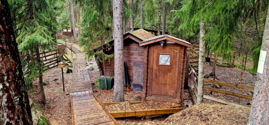 PRIVATE Reindeer Park Adventure by VIP Car - Private Transportation and Meeting Points in Helsinki Area