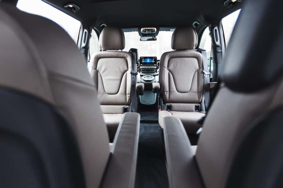 Private Royal Aurora Quest by Luxury Van - How the Private Guide and Real-Time Forecasts Elevate the Experience