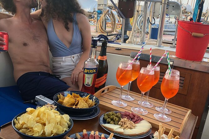 Private Sailboat Trip with Drink and Snack - Drinks and Snacks: A Key Highlight