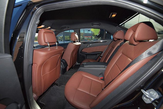 Private Shuttle Service Madrid Barajas-Adolfo Suárez Airport - Flexible Departure from Your Madrid Accommodation