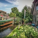 Private Sightseeing Tour to Giethoorn from Amsterdam incl. canal cruise - Discover the Charm of Giethoorn: The Dutch Venice