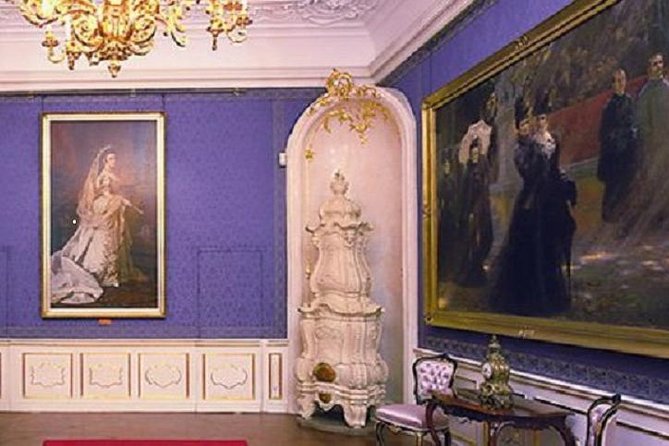 Private Sissi Castle Tour - Convenient Pickup and Modern Transport from Budapest