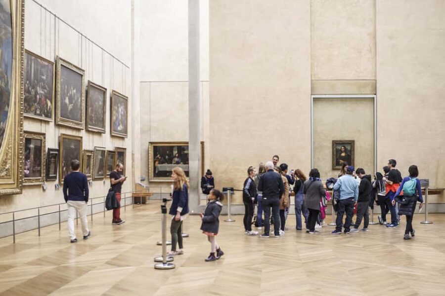 Private Skip-the-Line Louvre Tour with Mona Lisa - Curated Highlights of the Louvre Collection