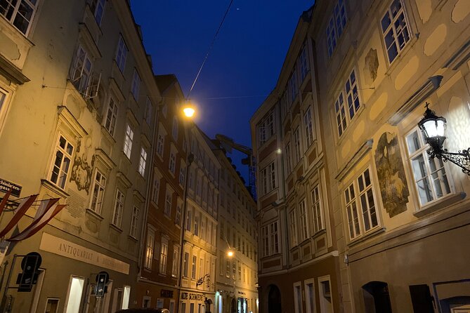 Private Spooky Vienna Ghost Tour - The Guide and Storytelling Style