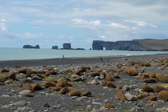 Private Superjeep Full-Day South Coast and Eyjafjallajokull Volcano Sights - Off-Road Adventure in a Rugged Land Rover Defender