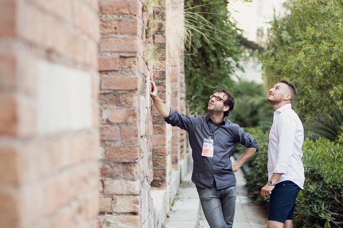 Private Taormina Walking Tour & Greek Theatre - Exploring the Roman Odeon and Palazzo Corvaja