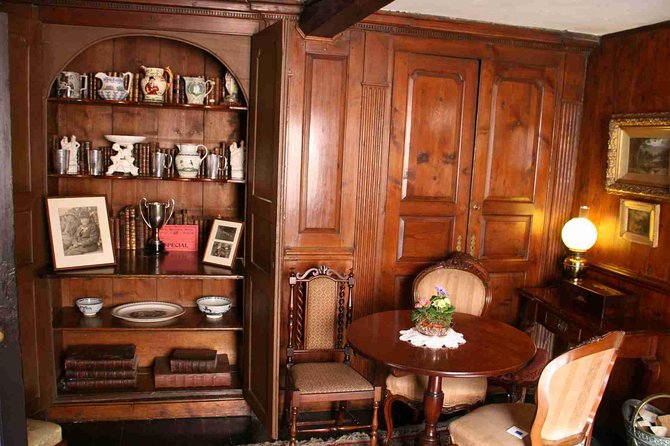 Private Tour: Beatrix Potter: Morning Half Day All-Inclusive Tour with an Expert - Walking the Grounds of Esthwaite Water