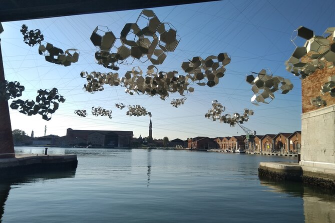 Private tour Biennale 2025: Intelligens, natural, artificial - The Venice Biennale 2025: Intelligens, Natural, Artificial – What’s Included