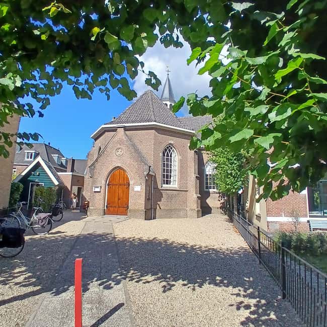 Private tour by car and official tour guide to Weesp and Loenen aan de Vecht - Starting Point: Hotel Pickup in Amsterdam