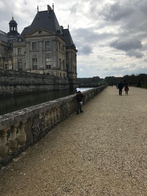 Private tour: Chateaux de Vaux le Vicomte & Fontainebleau - Touring Château de Fontainebleau: The House of Kings