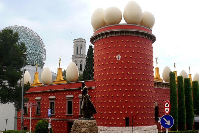 Private tour: Dali Museum in Figueres and Púbol Tour with Hotel pick-up - Scenic Drive from Barcelona to Dalí’s Hometown of Figueres