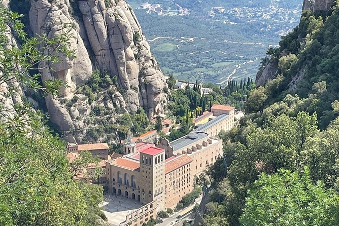 Private Tour from Barcelona to Montserrat - Pickup in Barcelona and Transport Convenience