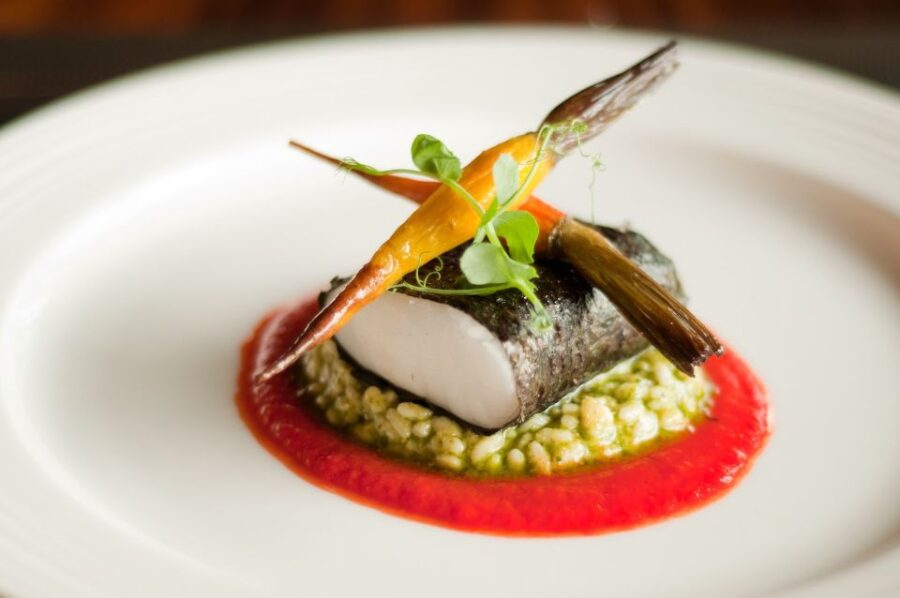 Private Tour from Paris to Loire Castles & Michelin Lunch - Exploring Chambord Castle: A Renaissance Masterpiece