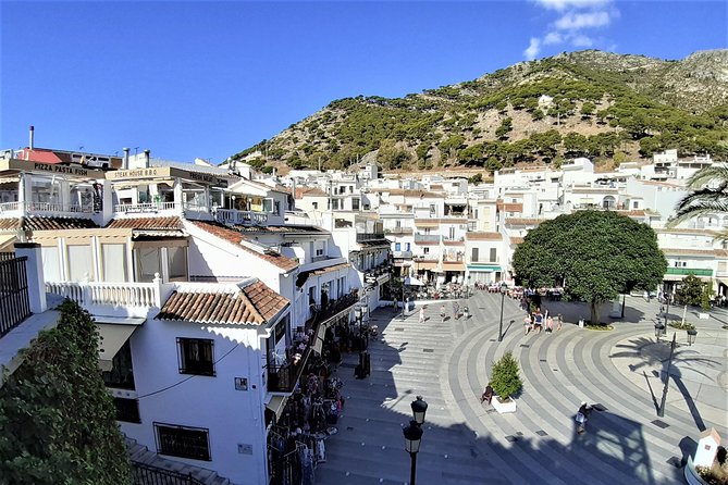 Private tour in Mijas pueblo from Costa del Sol - The Cultural Significance of the Bullring and Artistic Heritage