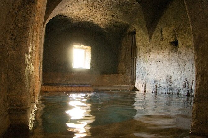 Private Tour In Valtellina Valley And Bormio Thermal Springs - Bormio and Its Thermal Heritage