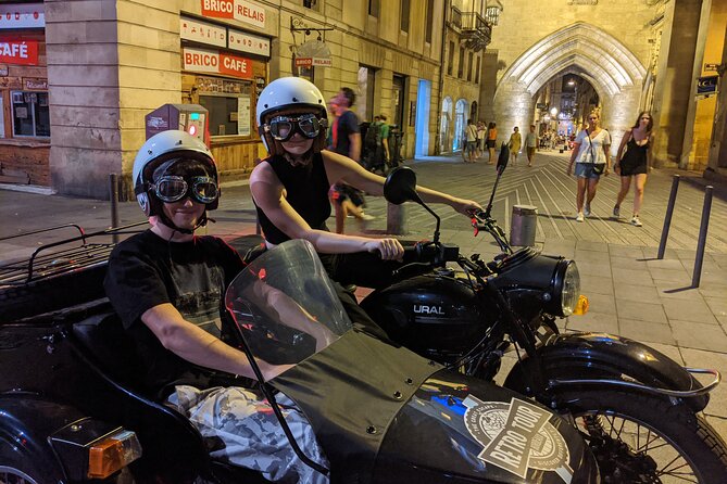 Private tour of Bordeaux at night in a sidecar - The Unique Experience of Traveling in a Sidecar