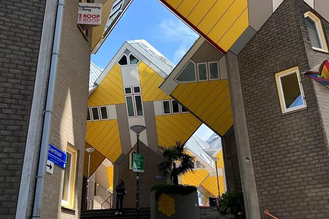 Private Tour of Delft & Rotterdam with Cubic House and Transfer - Exploring Delft’s Historic Heart and Cultural Landmarks