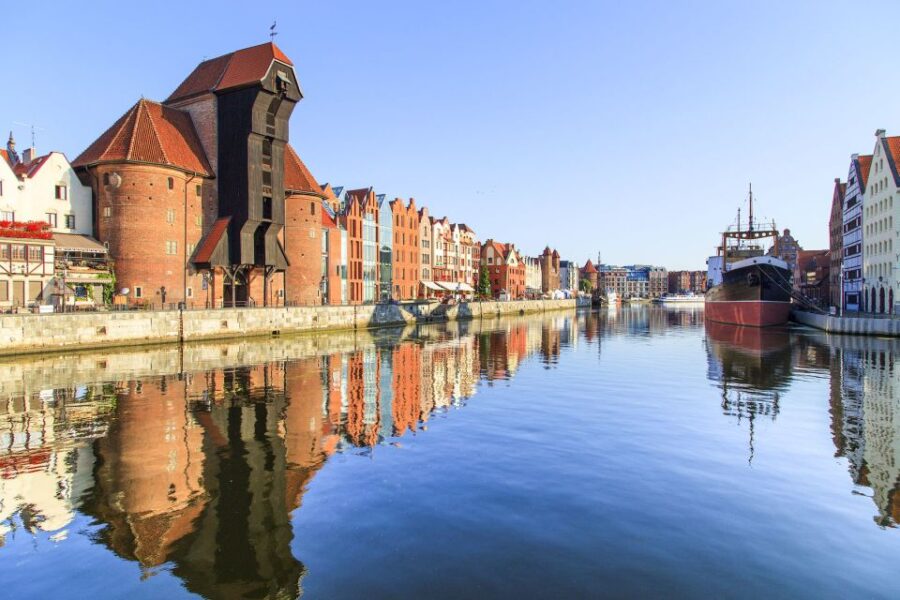 Private Tour of Gdansk Old Town for Kids and Families - The Amber Museum: A Sparkling Journey (3- and 4-hour Options)