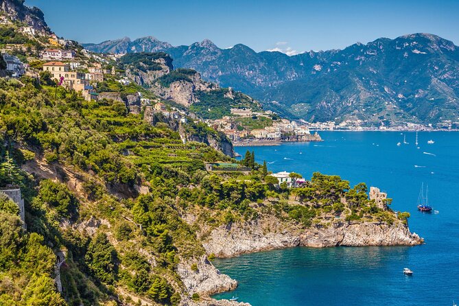 Private Tour of Pompeii and the Amalfi Coast from Sorrento or Naples - Visiting Pompeiis Archaeological Ruins