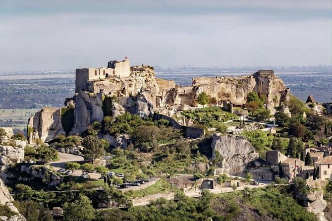 Private tour of the Alpilles, Arles and Baux de Provence - Les Baux de Provence: A Village Perched on a Rocky Hill