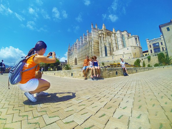 Private Tour: Palma de Mallorca Old Town, Palma Cathedral and Cruise - Inside Palma Cathedral: Gaudí’s Architectural Masterpiece