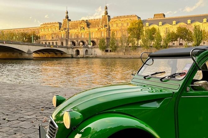 Private tour Paris Little-known places 2 hours in Citroën 2CV - Pickup and Drop-off Locations in the Heart of Paris