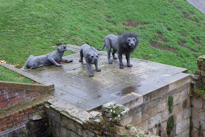 Private Tour: The Iconic Tower of London - Skip the Lines with Prepaid Admission