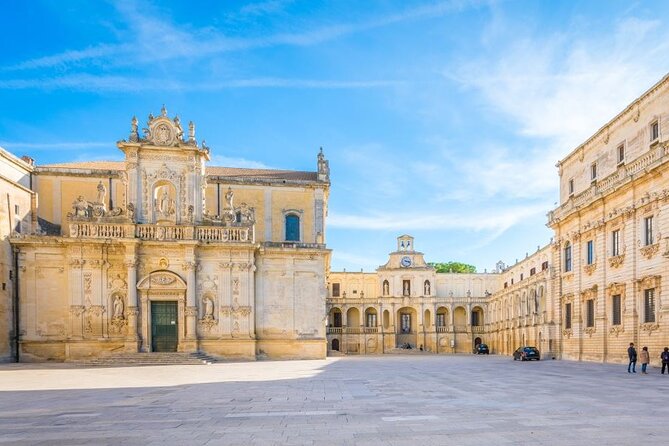 Private tour to discover Lecce - Piazza SantOronzo: The Citys Heart
