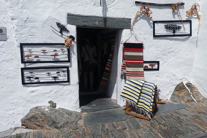 Private Tour to Evora and Monsaraz from Lisbon - From the Old Town to the Roman Ruins in Évora