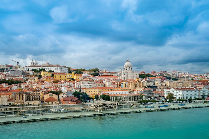 Private Transfer From Faro To Lisbon With a 2 Hour Stop - Enjoy a Scenic 2-Hour Drive with a Stop at Palmela