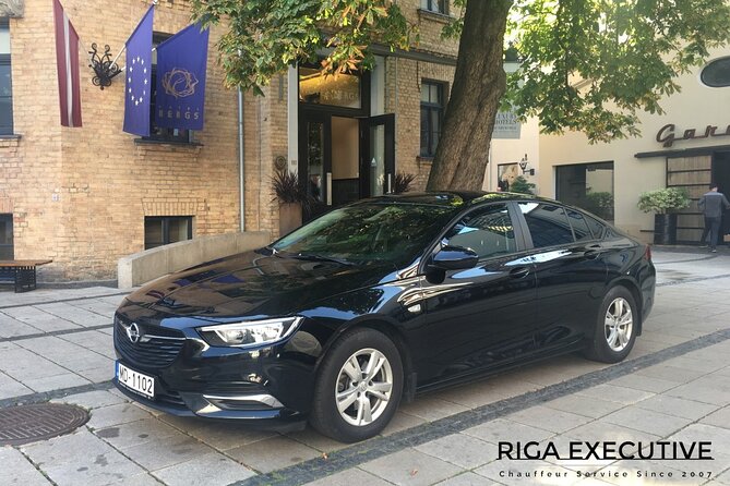Private Transfer from Hotel to Riga Airport with English speaking driver - Meeting Point and Accessibility Details in Riga