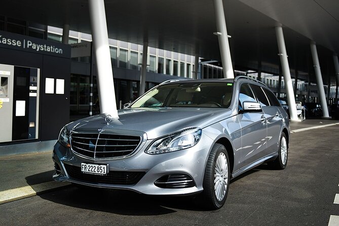 Private transfer from Lauterbrunnen to Zurich Airport - The Comfort of a Private, Air-Conditioned Vehicle with Wi-Fi