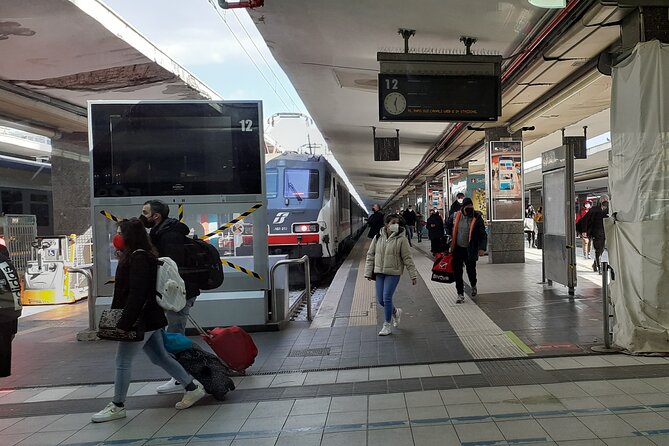 Private transfer from Napoli to Sorrento with stopover in Pompeii ruins - Convenient Departure from Naples with Flexible Pickup